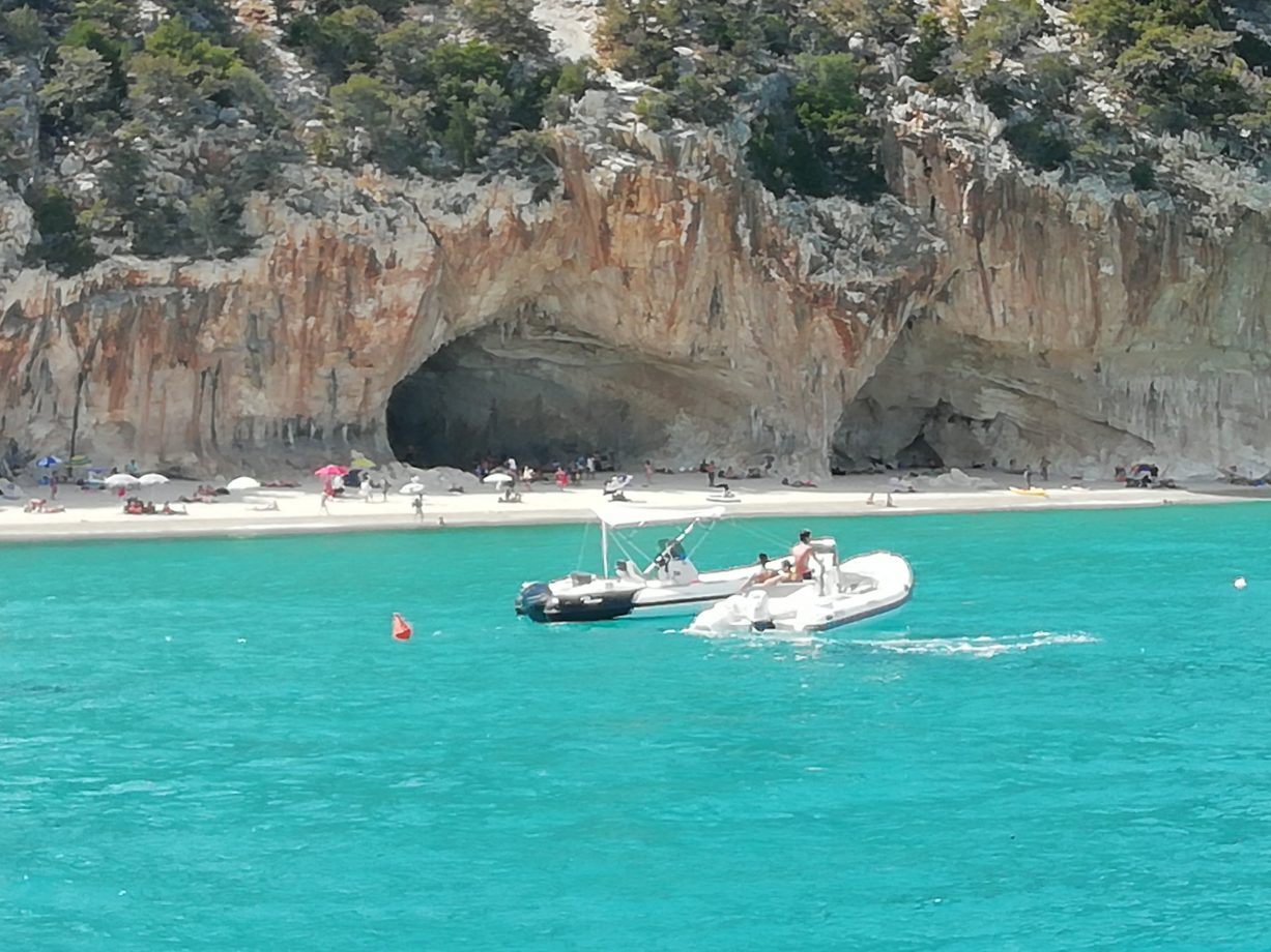 Cala Luna a numero chiuso da giugno: è accordo tra Dorgali e Baunei