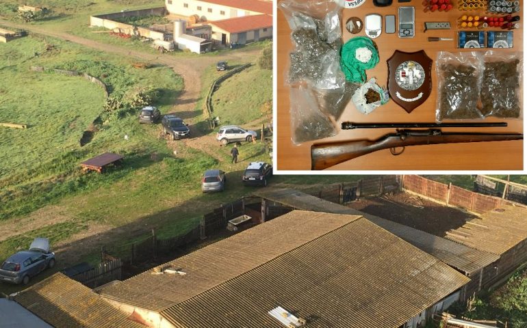 (VIDEO E FOTO) Droga e armi nascoste nell’ovile: in manette un 50enne pregiudicato