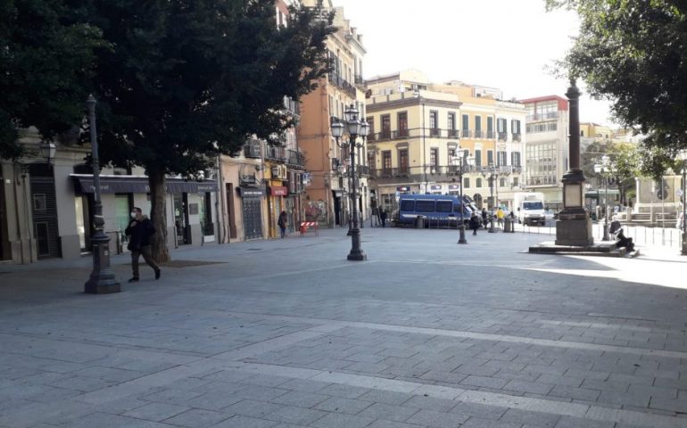 Cagliari, zona gialla “beffa” per piazza Yenne: lavori di manutenzione rinviano le aperture