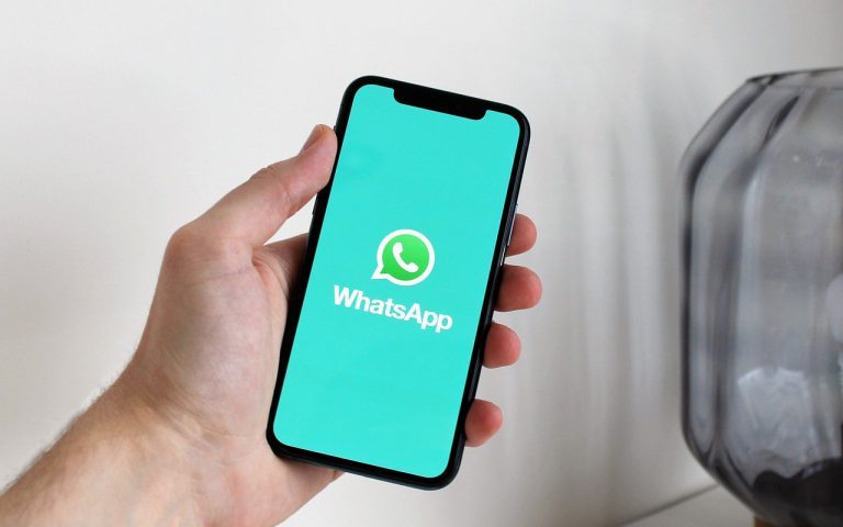 Whatsapp, attenzione alla truffa del “codice a sei cifre”