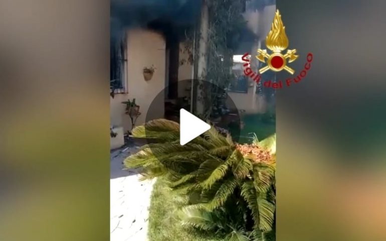 (VIDEO)  Esplosione in appartamento per fuga di gas: 58enne in gravissime condizioni per le ustioni