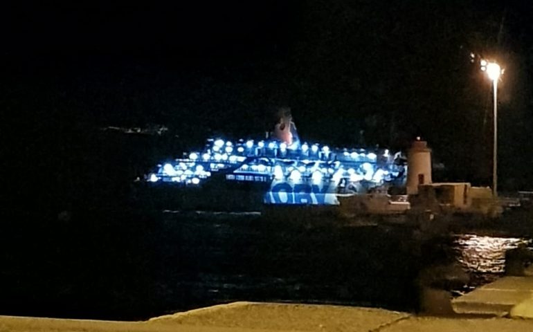 Arbatax, la nave Moby salta lo scalo ogliastrino e prosegue per Cagliari