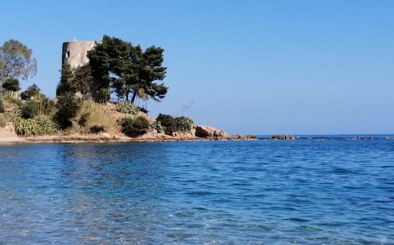 Goletta Verde boccia la spiaggia di Santa Maria. Il sindaco Corrias: “Chiederemo di procedere mediante un’altra campionatura”