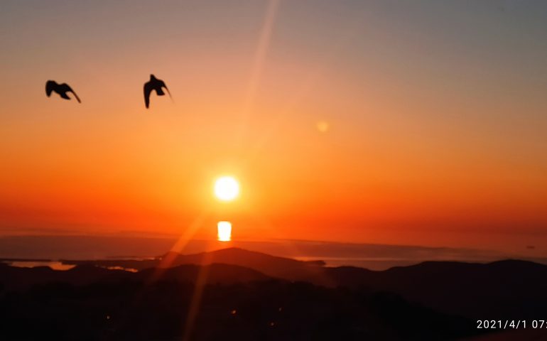 Le foto dei lettori. L’alba di un nuovo giorno vista da Arbatax