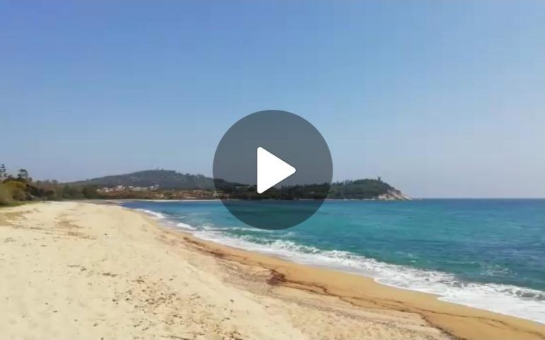 (VIDEO)Tortolì, sabato soleggiato e mare turchese nella spiaggia di Basaùra