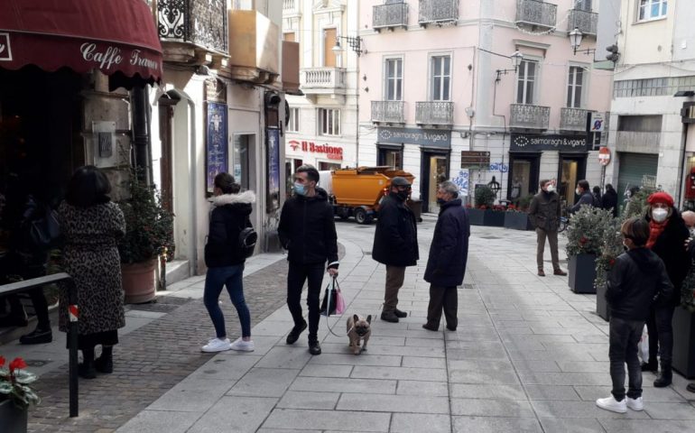 La Sardegna va verso la Zona Arancione. Ma preoccupano i rifiuti ai vaccini