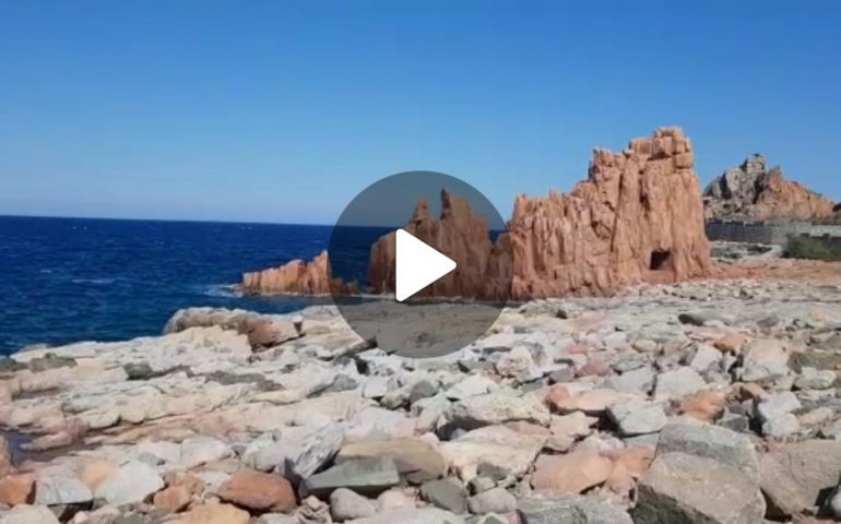 (VIDEO) Ogliastra, le affascinanti Rocce Rosse di Arbatax nell’ultimo sabato d’aprile