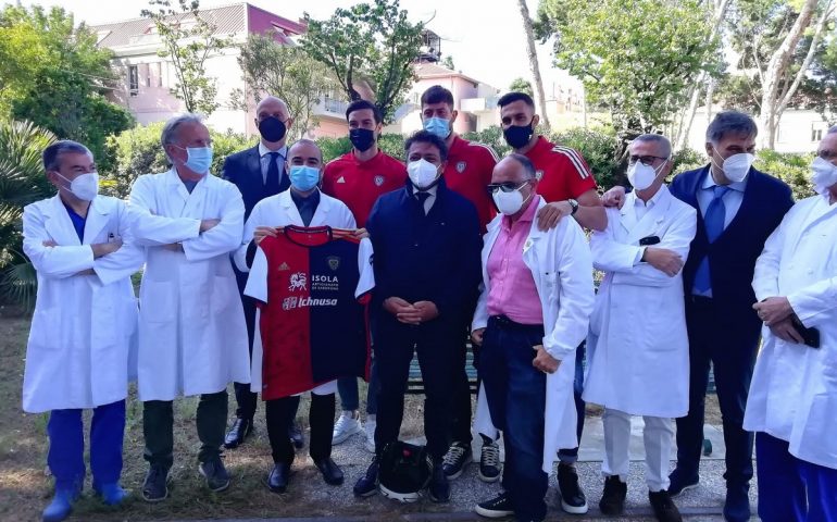 Cerri, Ceppitelli e Lykogiannis in visita in ospedale per ringraziare gli operatori contro il Covid-19