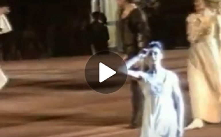 (VIDEO) Addio a Carla Fracci: nel 1986 danzò in Sardegna sulle note del “Romeo e Giulietta” di Prokof’ev