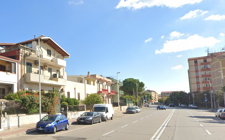 Giallo a Cagliari: 42enne trovato morto in casa. Abitazione a soqquadro