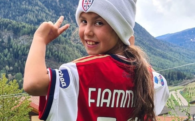 Una maglia per Fiammetta, la piccola tifosa rossoblù che studia in Dad nelle montagne del Trentino