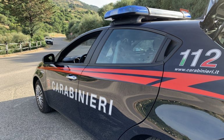 Ogliastra, un denunciato per truffa: riceve i soldi per un telaio ma non lo consegna