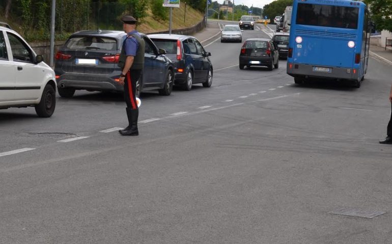 Sardegna, autista pullman aggredito e brutalmente picchiato: denunciato un 24enne