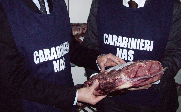 Sardegna, gravi carenze igienico-strutturali: i Nas chiudono un ristorante. Denunciato il titolare