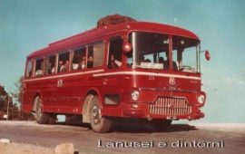 Il pullman della linea Arbatax-Lanusei-Porto Torres