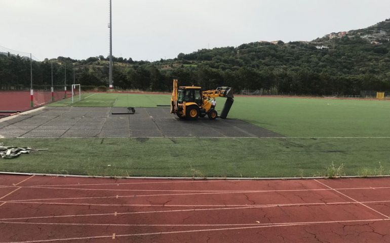 Lanusei, ufficialmente iniziati i lavori di manutenzione del campo da calcio del Lixus