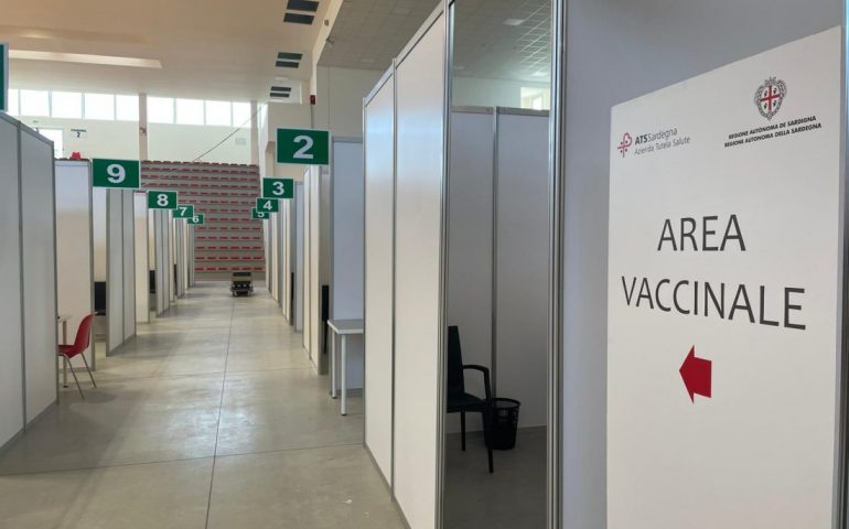 Vaccini, vicino il milione di persone vaccinate in Sardegna con la prima dose