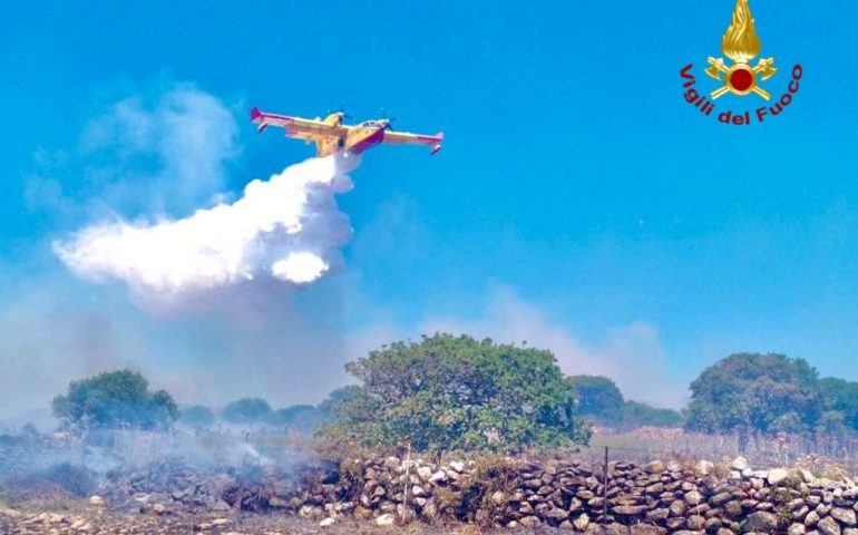 Allarme della Protezione Civile: domani alto rischio di incendi in Sardegna