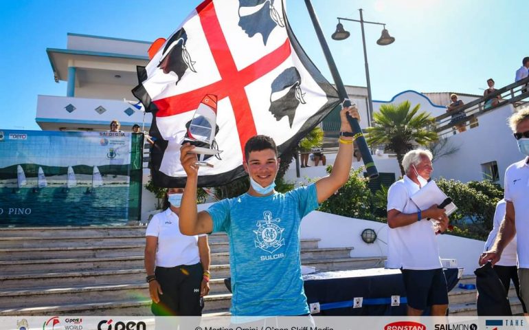 Campionati mondiali O’pen skiff: medaglia d’argento per il giovane tortoliese Leonardo Nonnis