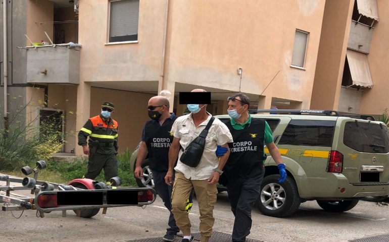 Appiccava roghi in Sardegna da un anno: incendiatore seriale arrestato dal Corpo Forestale