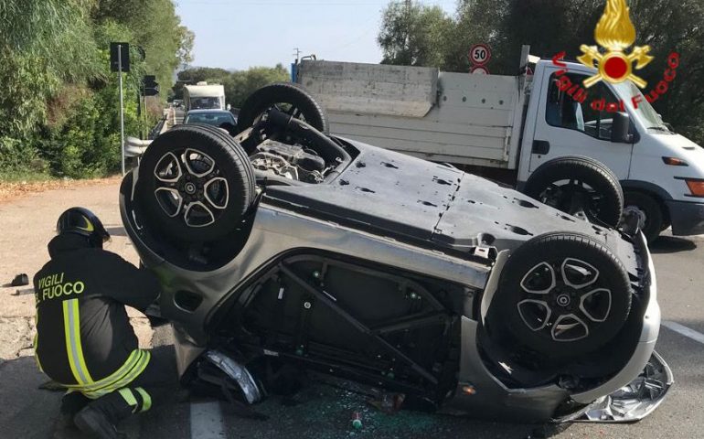 Sardegna, violento scontro sulla SS 125 tra auto e camion: un ferito trasportato in ospedale