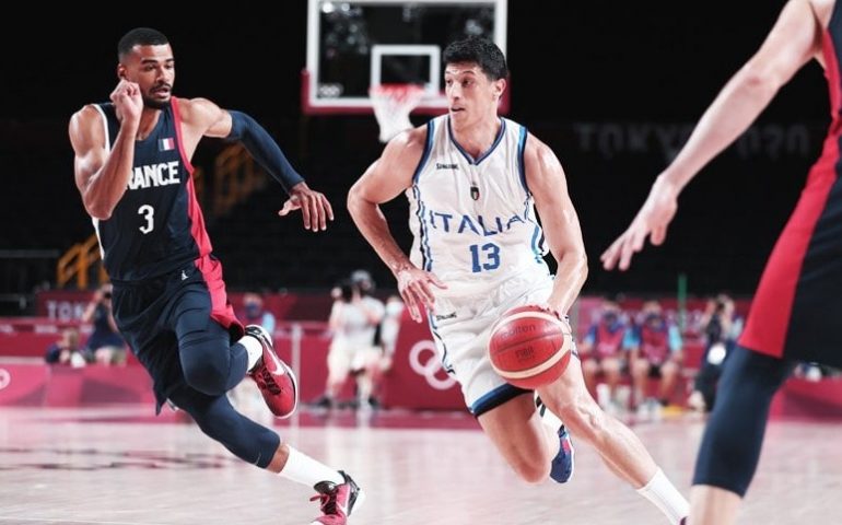 Tokio 2020, l’Italbasket di Sacchetti lotta a testa alta ma in semifinale va la Francia: finisce 75-84
