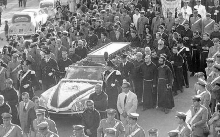 Accadde Oggi. 26 settembre 1968: 53 anni fa i funerali di Padre Pio. Oltre 100mila fedeli per l’ultimo saluto al Frate delle stigmate