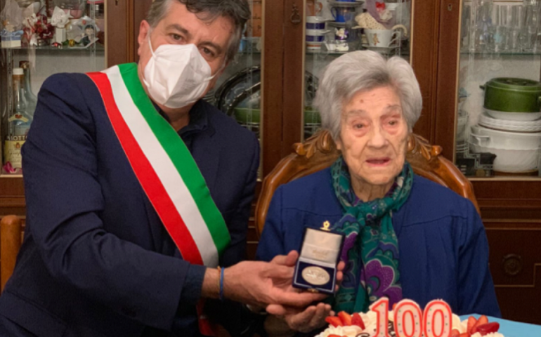 (FOTO) Festa dei nonni: le immagini dei nostri splendidi nonnini e nonnine centenari