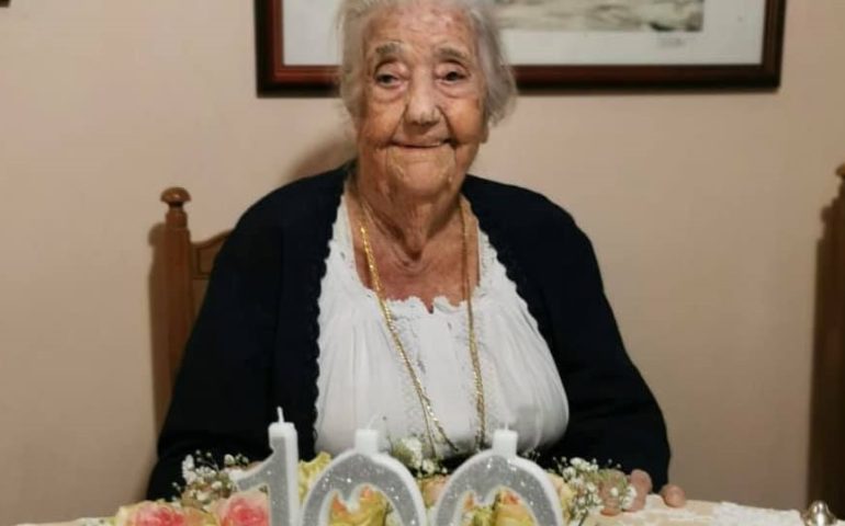 Tortolì in festa per i 100 anni di Mariuccia Demurtas