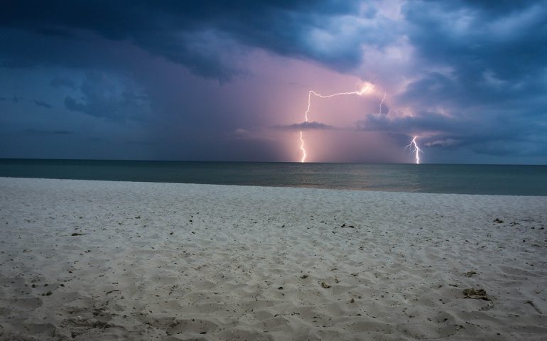 Maltempo in arrivo: domenica e inizio settimana con piogge e temporali in Sardegna