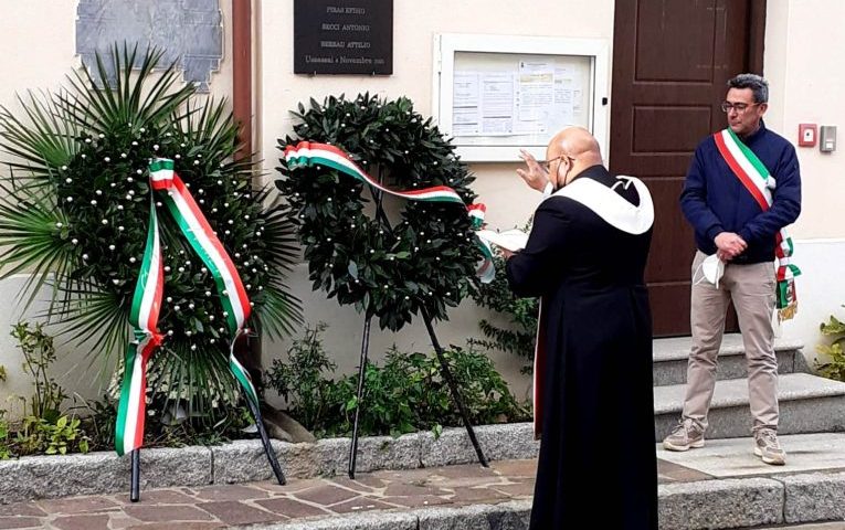 Ussassai, grandi emozioni oggi: la cerimonia per la lapide commemorativa ai caduti