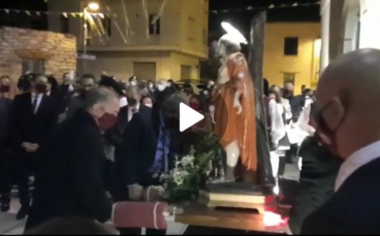 (VIDEO) Tortolì, le immagini suggestive della processione in onore di Sant’Andrea Apostolo