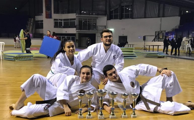 Campionati italiani di Karate, pioggia di medaglie per gli atleti ogliastrini: oro per Mattia Meloni