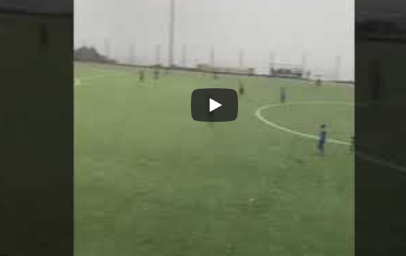 (VIDEO) Neve al Burridorgiu Stadium di Seui durante la partita