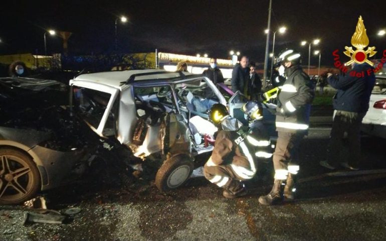(VIDEO) Terribile incidente a Selargius: 7 feriti e 6 auto coinvolte, traffico in tilt