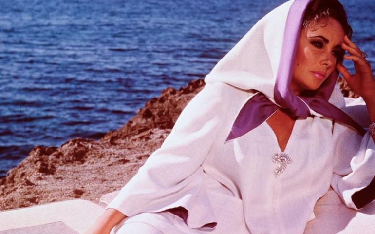 Lo sapevate? Nel 1968 Liz Taylor e Richard Burton girarono in Sardegna il film “La scogliera dei desideri”