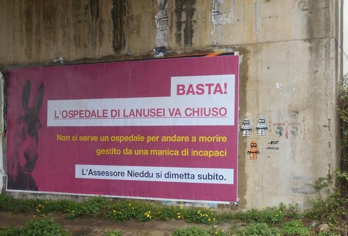“L’ospedale va chiuso”: polemica a Lanusei e Tortolì per i manifesti apparsi oggi