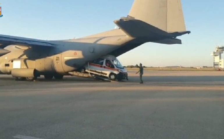 Sardegna, bimbo di 4 anni in pericolo di vita: volo aeronautica d’emergenza Alghero-Roma