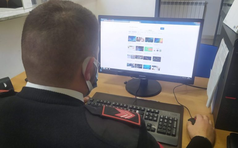 Falsifica la firma di un imprenditore sardo per un contratto di fornitura elettrica inesistente: 43enne denunciato