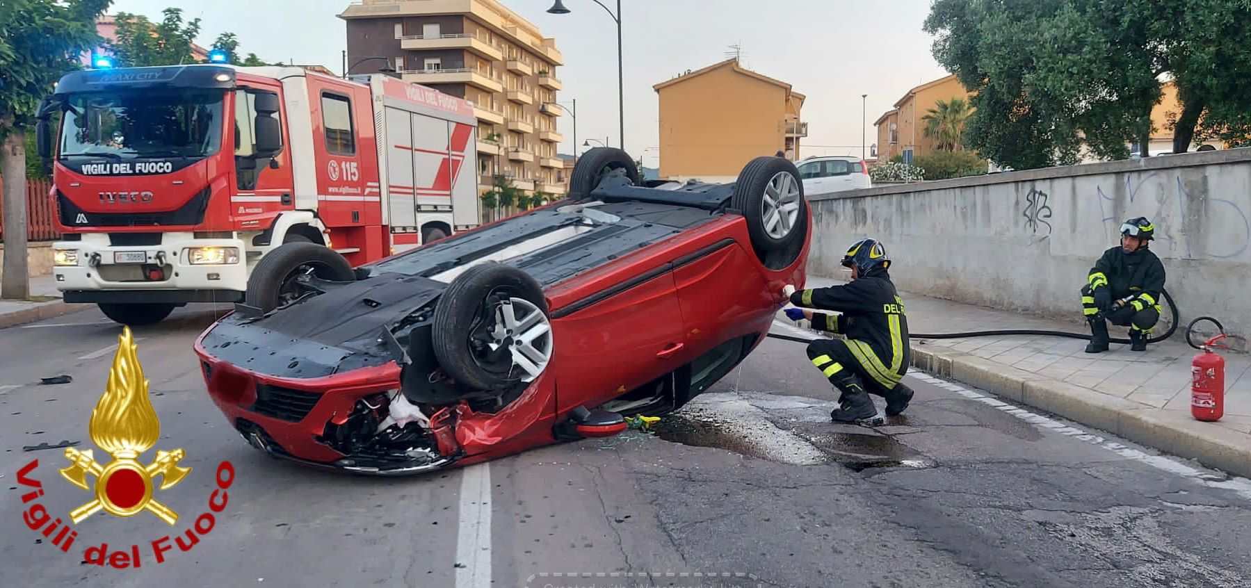 Sardegna, auto si ribalta per strada all'alba Ogliastra