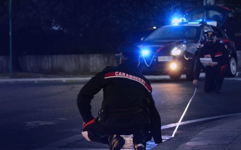 Sardegna, giovane aggredito a colpi di macete in gravi condizioni: caccia al responsabile