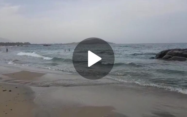 (VIDEO) Ogliastra, il mare nell’ultima domenica di giugno al Lido di Orrì