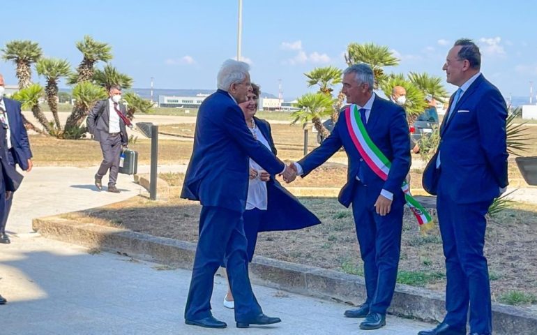 Mattarella sceglie ancora la Sardegna per le vacanze: “Difficile non tornare ad Alghero”