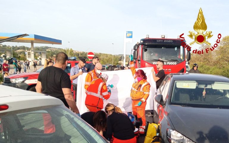 Tragedia alle porte di Nuoro. In un terribile frontale è morta una donna di 47 anni