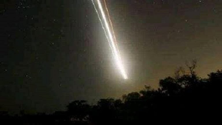 Bagliore nella sera: meteora luminosa avvistata ieri in alcune zone della Sardegna