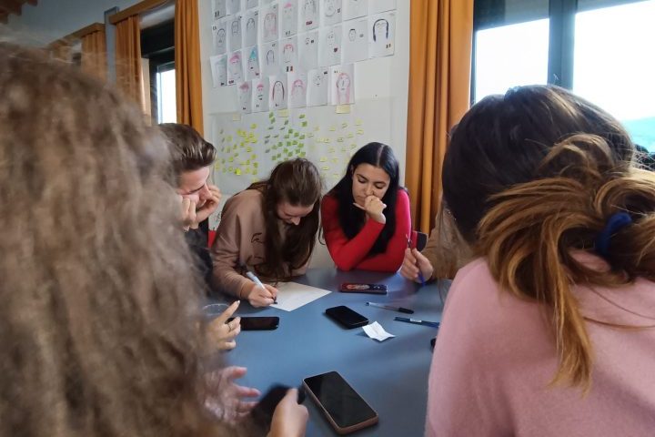 In Barbagia gli studenti vanno a scuola di canto a tenore