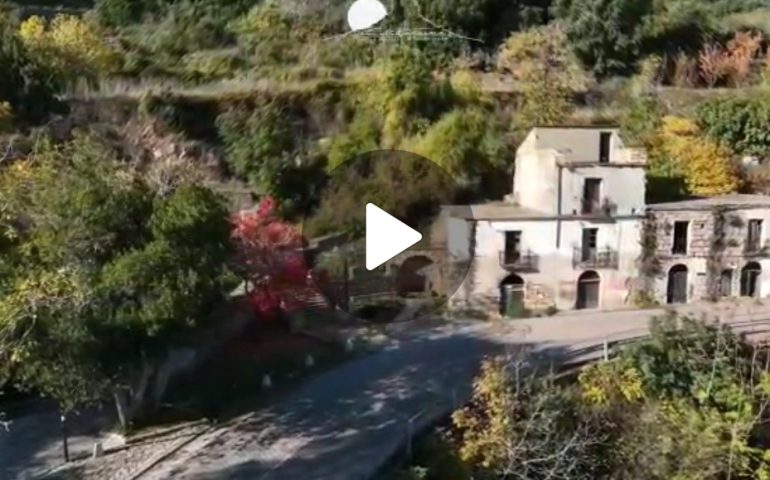 (VIDEO) In volo sulle bellezze di Osini Vecchio, borgo fantasma d’Ogliastra