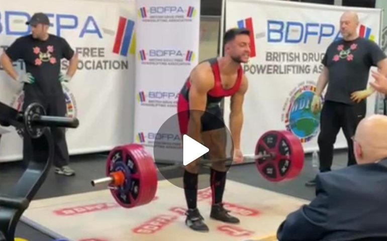 (VIDEO) Powerlifting, l’ogliastrino Stefano Nieddu trionfa agli Europei in Inghilterra