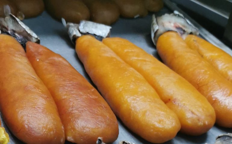 La bottarga artigianale di muggine selvatico di Tortolì vince la prestigiosa “Targa dorata di eccellenza”