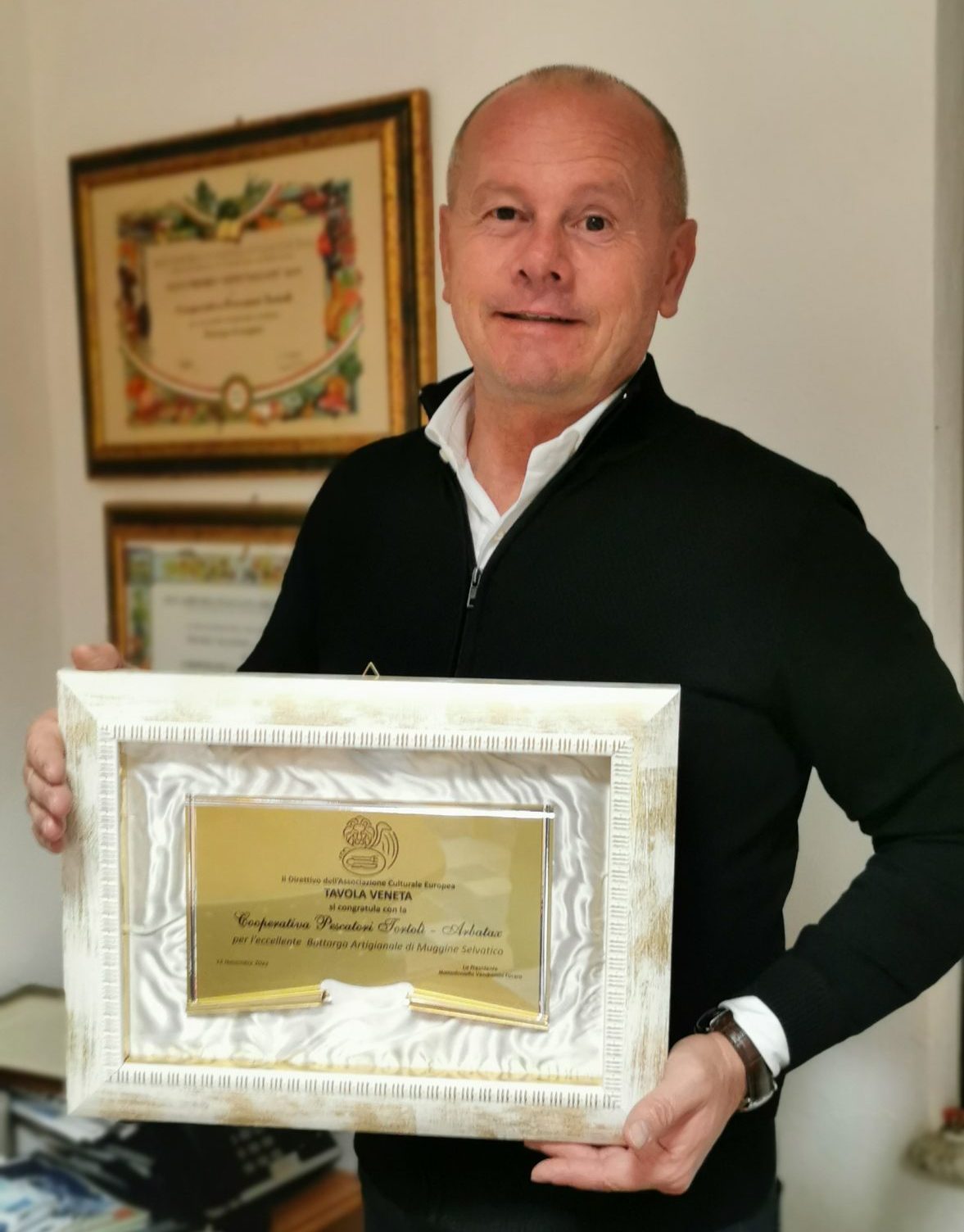Luca Cacciatori con il premio della Tavola Veneta